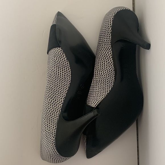 3.1 Phillip Lim Pumps - Picture 3 of 4